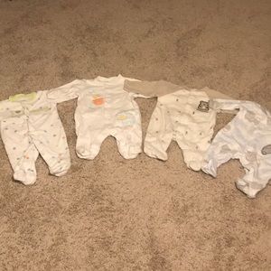 Lot of 4 newborn sleepers
